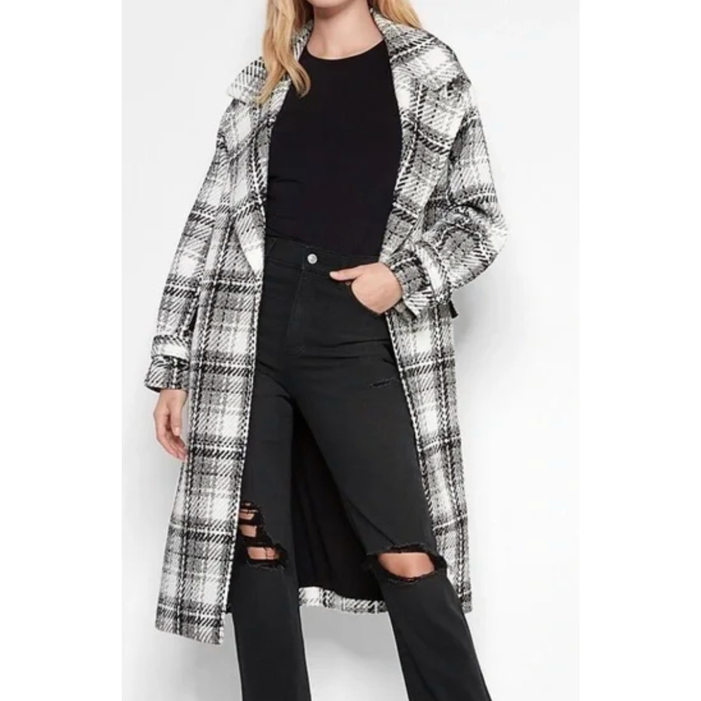 NEW EXPRESS BLACK WHITE GRAY PLAID BELTED WRAP FRONT COAT SIZE SMALL